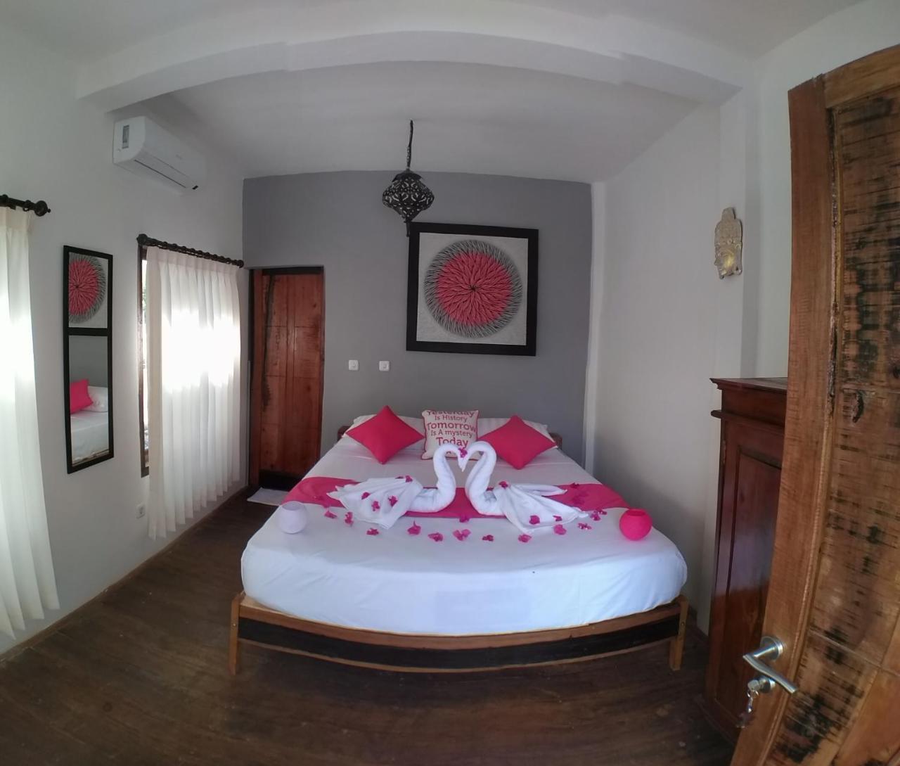 El Jardin De Shambala Hotel Gili Air Exterior photo