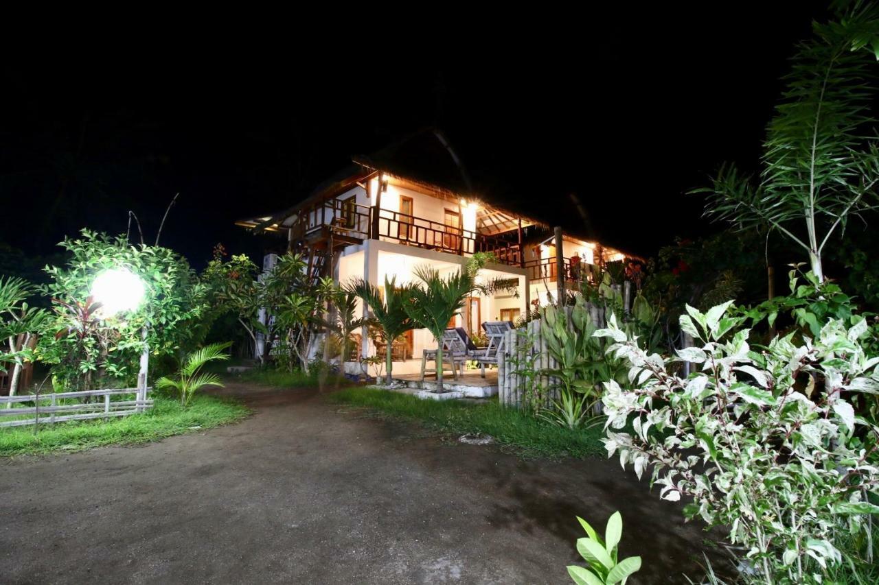 El Jardin De Shambala Hotel Gili Air Exterior photo