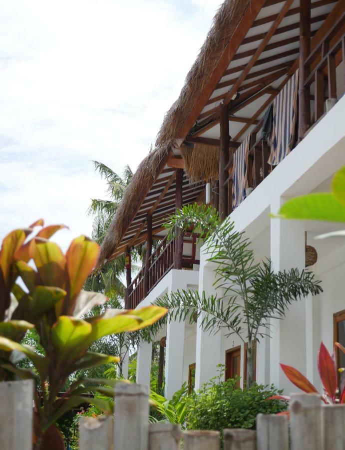 El Jardin De Shambala Hotel Gili Air Exterior photo
